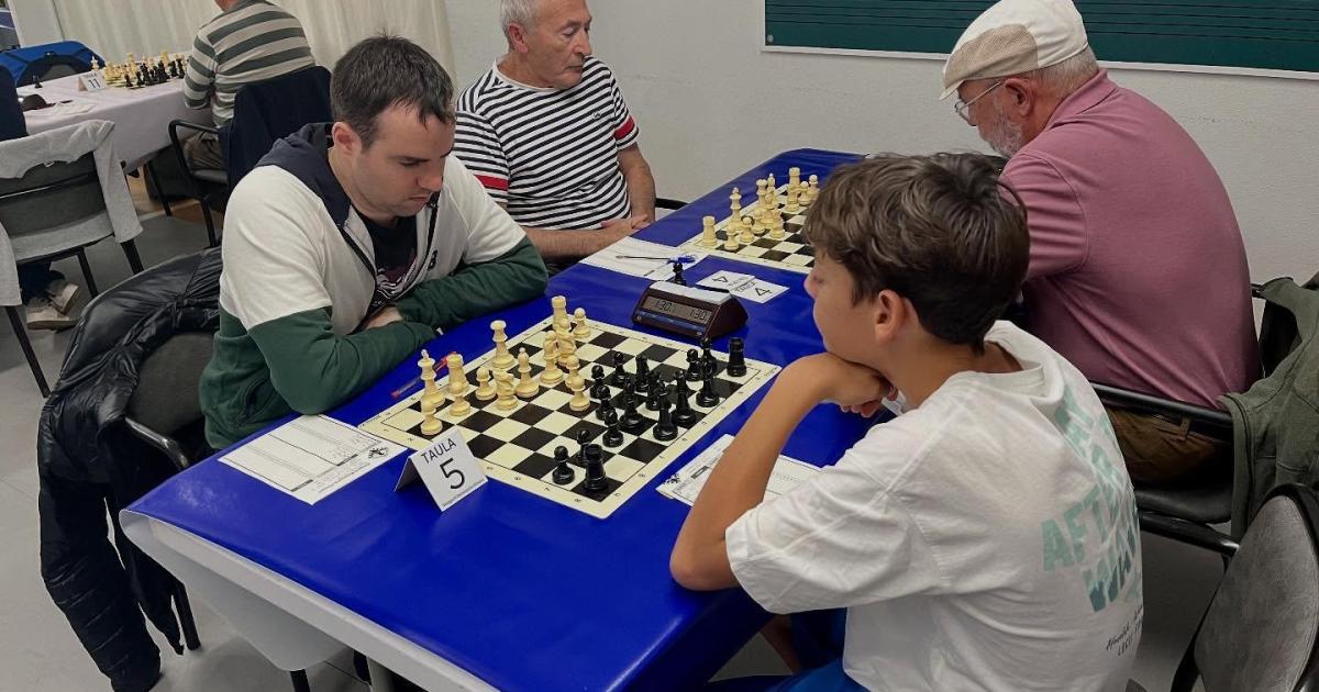 Adri Torrent Da Caza A Santi Marqu s En El Campeonato De Menorca De adri-torrent-da-caza-a-santi-marqu-s-en-el-campeonato-de-menorca-de